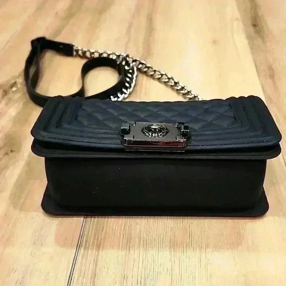 American Jewel Silicone Shoulder Bag Jelly Clutch Handbag 'Danielle Boy Bag' - Picture 4 of 9